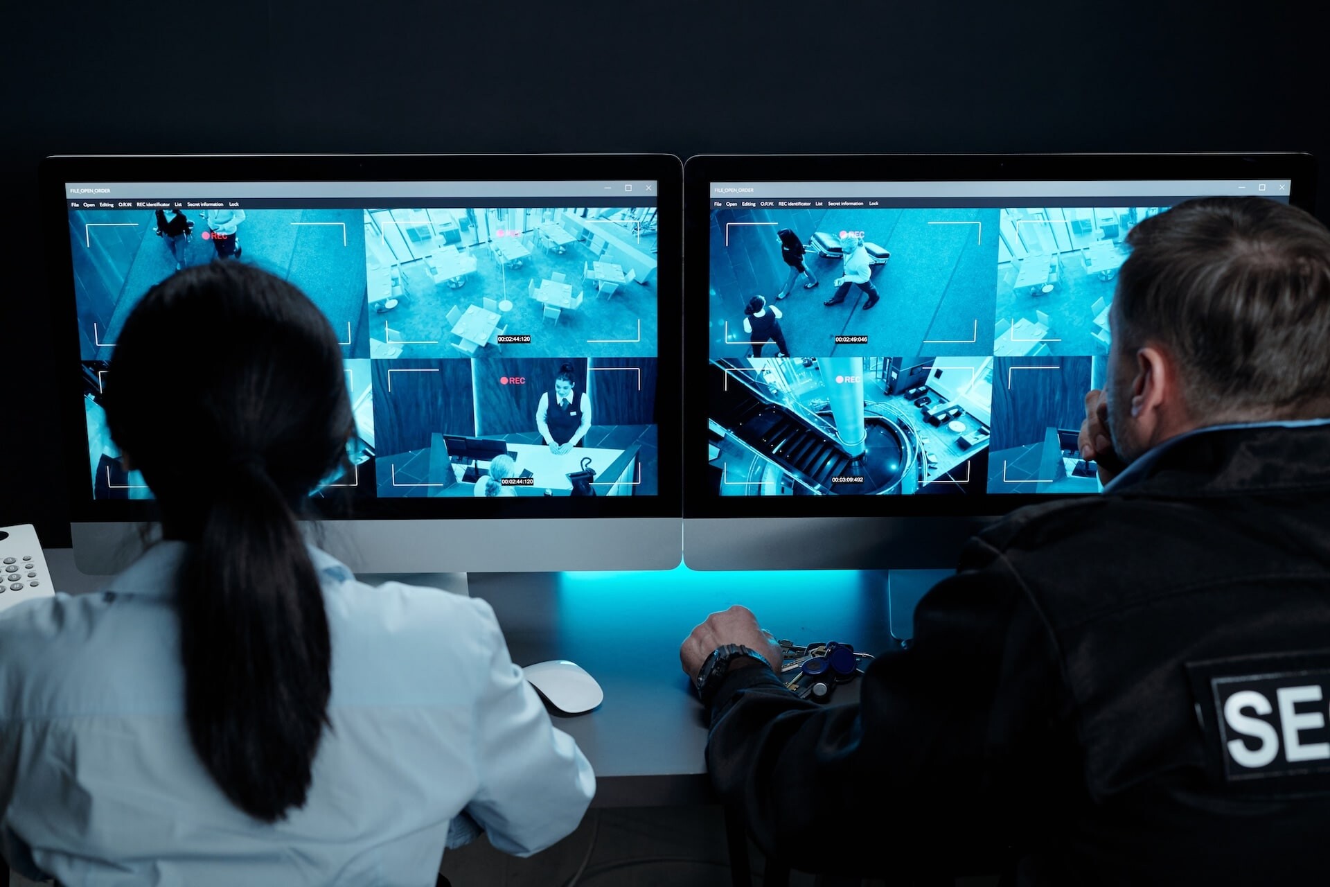 security-professionals-monitoring-surveillance-foo-2026-03-24-10-06-48-utc